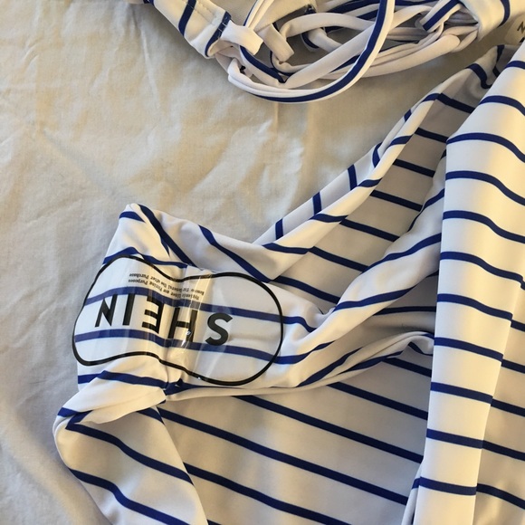 High waisted striped bikini - Picture 3 of 6